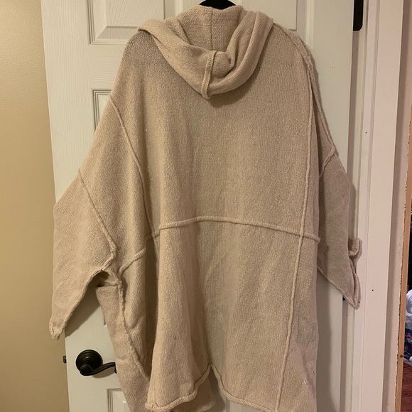 Fabulous David & Dani Shaw Sweater Large NWT - Picture 4 of 4